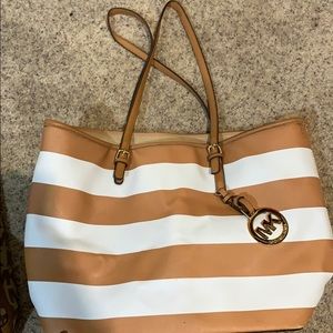 michael kors purse